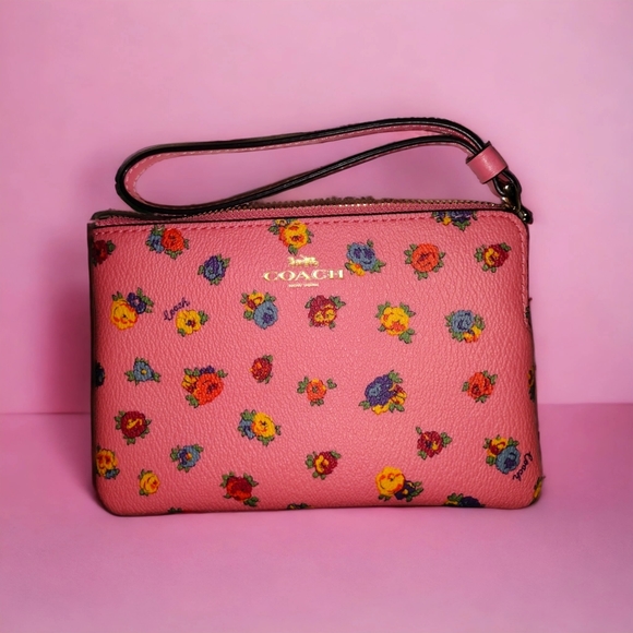 Coach Wristlet NEW